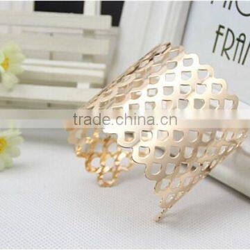 2015 Squama Design Jewelry Hollow Bangle,adjustable Bracelet Bangles for Costume photo-3
