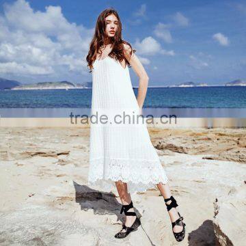 2017 New Design High Grade White Lace Stitching Beach Dress Low-neck Loose and Comfortable Sling Elegant Summer Dress for Women photo-4