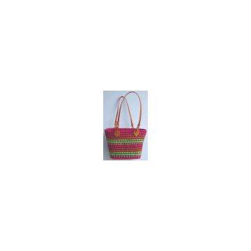 Corn husk shoulder tote