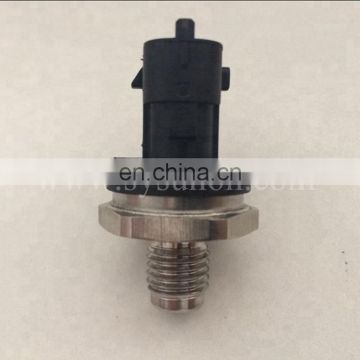 Truck engine parts  Common Rail Fuel High Pressure Sensor 0281006326  ISF 2.8