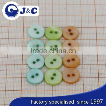 2 Holes Coloring River Shell Buttons With Logo Customize photo-2