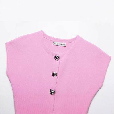 2025 Spring/Summer Sweet Sleeveless Vest Wholesale Women's Knitted Short Top photo-3