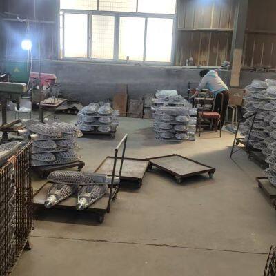 Quality LED Street Light, High Pole Light, Landscape Lamp and Honeycombed Module Lamp Projects for Port, Construction Etc. photo-4