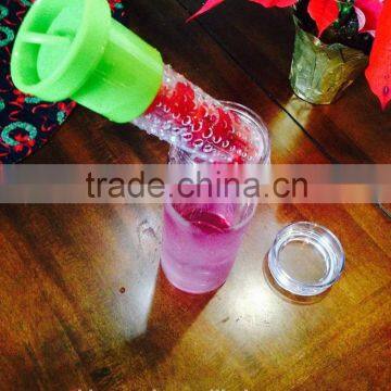 Infuser Water Bottle 28 Ounce - Made With TRITAN Copolyester Twist Cap Style Drinking Cup/water Bottle With Fruit Infuser photo-4