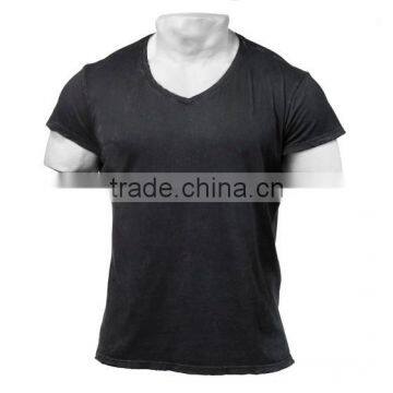 V-NECK VINTAGE Tee Shirt photo-5