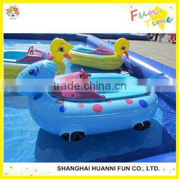 Giraffe style Amusement water park rides mini kids bumper boat inflatable water boat for sale with motor