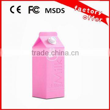 2014 Christmas Day Promotion Gift 2600mAh milk power bank for smartphone/camera/MP4