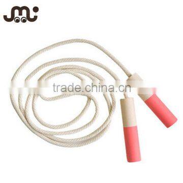 Eco wooden handle painted skipping rope,cheap simple jumping rope