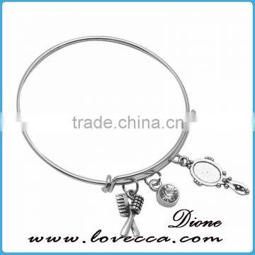 Guangzhou high quality Customized Charms Women Expandable Wire Bangle Bracelet