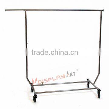 Durable garment rack with 4 castors