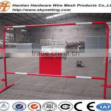 Red Powder Coating Crowd Control Barriers Temporary Fence With Reflactive Stripes for France Market photo-5