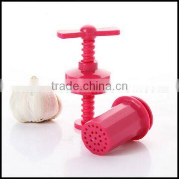 High Quality mashed garlic tools wholesale/Hot sale garlic spread tools manufacturer/red color plastic mashed garlic press