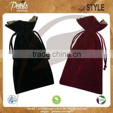 Velvet drawstring bag with satin lining