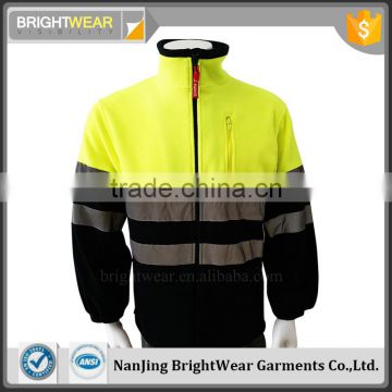 Two-color high visibility polar jacket with reflective tapes in body and arms