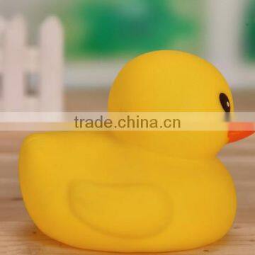 Wholesale Funny Floating PVC Rubber Yellow Duck Toys Bath Toy For Kids photo-3