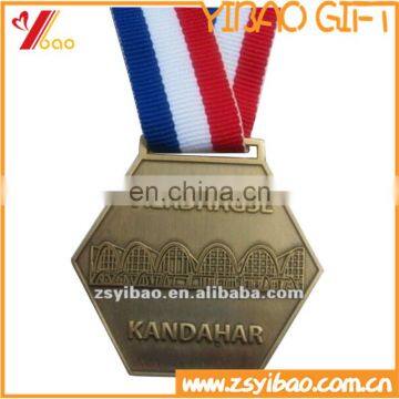 Souvenir Carved Zinc Alloy Medal With Lanyard