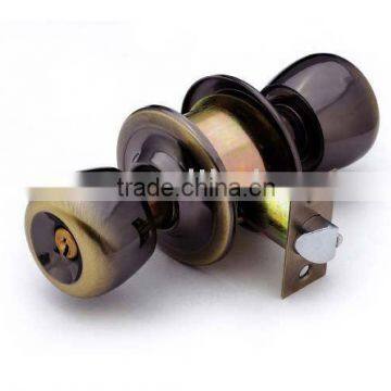 Cylindrical door knob lockset