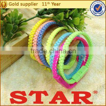 Fashion Zipper Bracelet photo-4