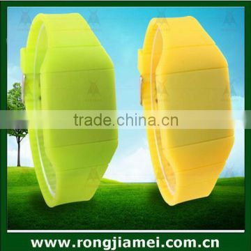 wholesale China kids silicone touch screen digital watches                        
                                                                                Supplier's Choice