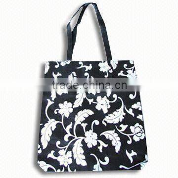 polyester or nylon folding bag with pouch