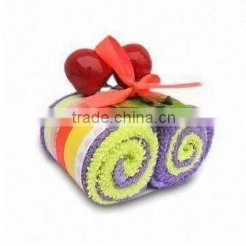 20 x 20cm Cake Towels for Christmas or Birthday Gift