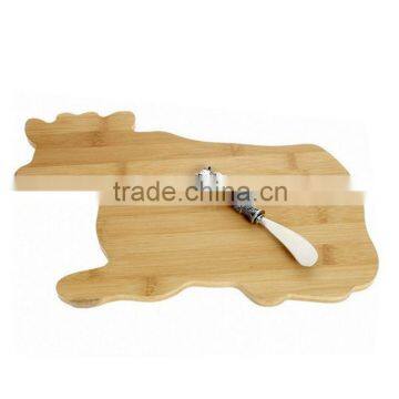 adorable cow shape bamboo chopping block with knife wholesale