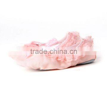 New design comfortable save bowknot lace decorated l-pink lovely ballet kids dance shoes for baby girl