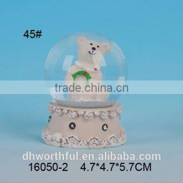 Lovely present resin bear snow water globe