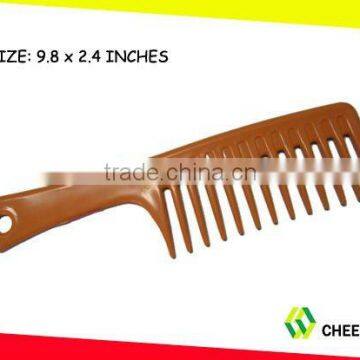 Plastic hair brush comb