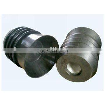 anti-rotating cementing plug for well drilling