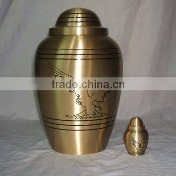 Brass Urns Manufacturers