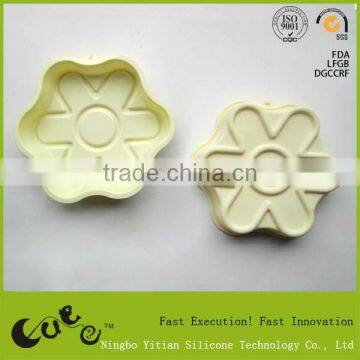 Colorful eco-friendly silicone food baking molds/ shape cake moulds