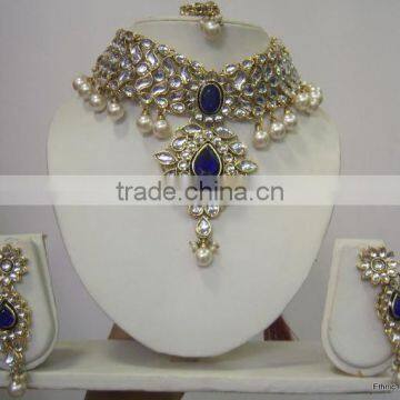 Gold Tone Kundan Pearl Choker Necklace Earring Set photo-3