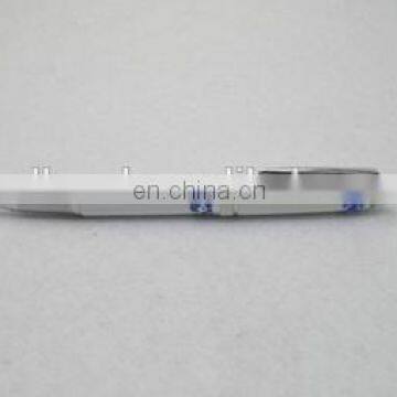 Hot New Chinese Blue and White Porcelain Pattern Medium Nib Fountain Pen