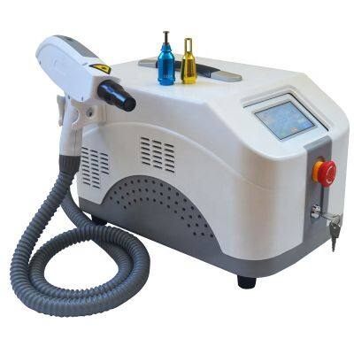 Económica máquina láser de rejuvenecimiento y blanqueamiento de la piel NDYAG Qswitch Carbon Peel con blanqueamiento de muñeca negra de 1320nm