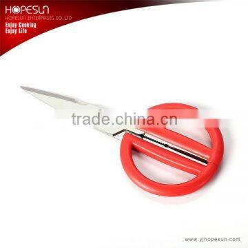 D shape handle shears