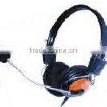 wired black colour computer headset for pc