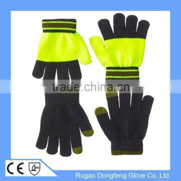 Wholesale Touchscreen Compatible Magic Stretch Gloves Warm Winter Text Gloves