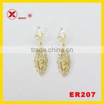 fancy design gold leaf retro earring