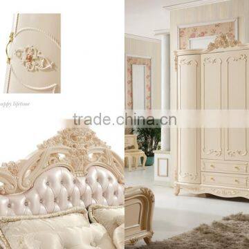 Luxury French Fancy Antique Design Bedroom Furniture Sets With Solid Wood Wardrobe photo-2