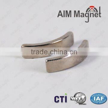 Tile shape rare earth magnet for generator