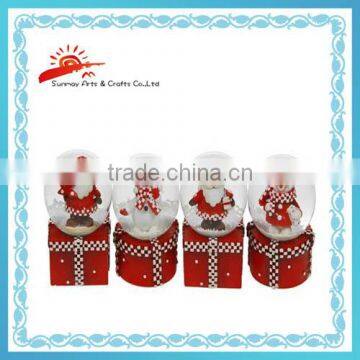 Fancy Design Resin Christmas Snow Globe photo-4