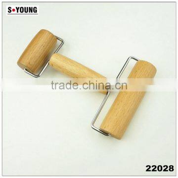22028 Wooden Pastry Pizza Rollers