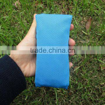 Small & Light 100% Nylon Ripstop Waterproof Beach Rug With Stake Loops Sand Free Beach Blanket photo-5