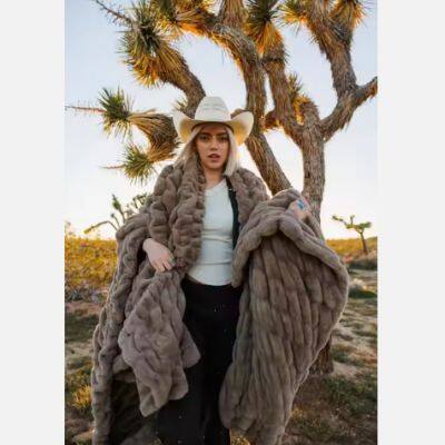 Luxury Both Sides Soft Rabbit Faux Fur Comforter Quilt Bedding Fluffy Thick Couple Blankets Throws for Winter King Size photo-3