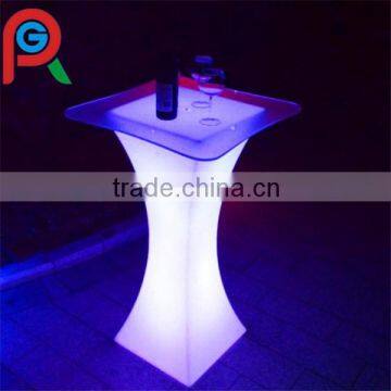 Fashionable Color Changing PE LED lighting furniture Cocktail Tables