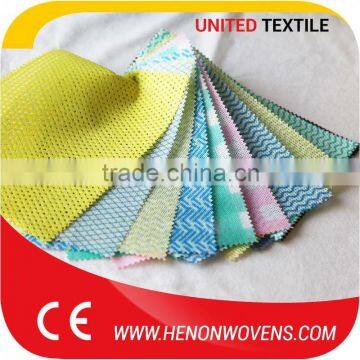 Super Soft And Comfortable Cheap Viscose Material Color Meshed Nonwoven Fabric Roll photo-3