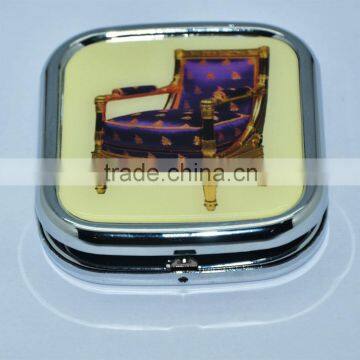 Fashionable foldable metal cosmetic compact mirror with arm chair