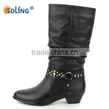 knee-high shoe boot for young lady