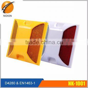 High Quality Lowest Price Plastic Motorway Reflective Road Studs photo-2